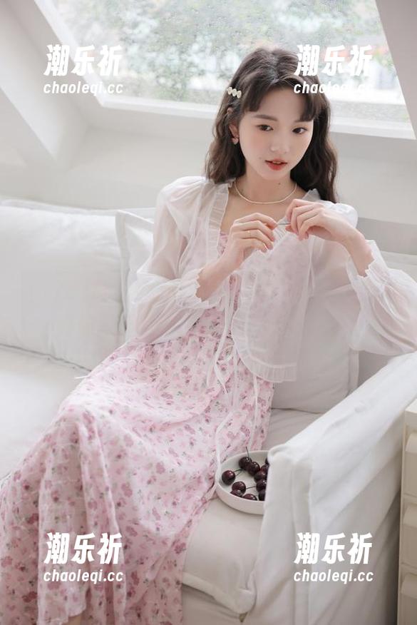 最近17c发布的黑料让我觉得，就好像是开了个不太正经的party！