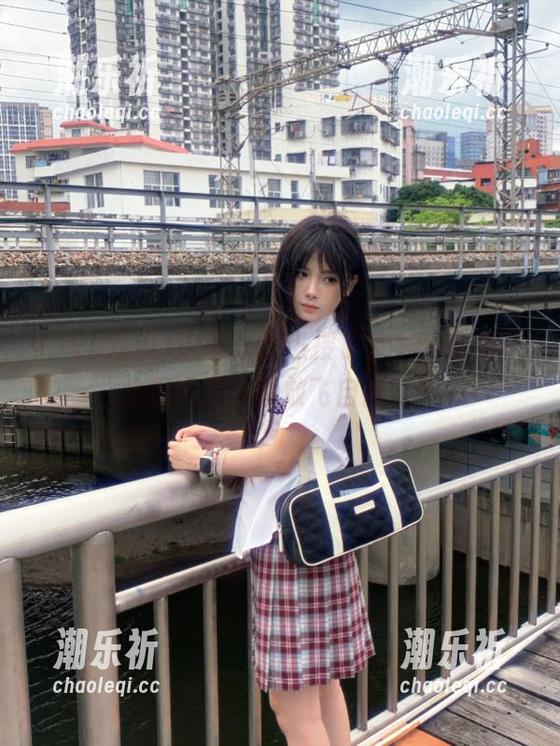 这事儿上热搜了，17c吃瓜网站是不是早就放飞自我了？