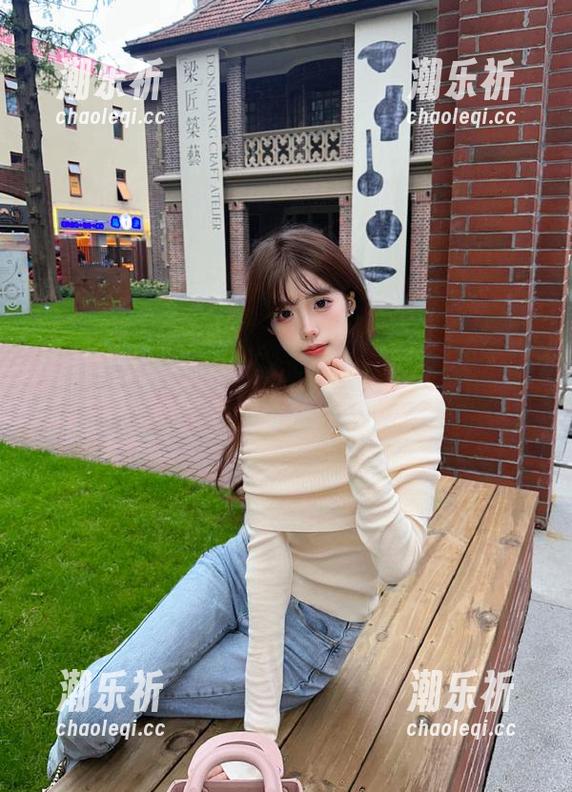 你在17c吃瓜，我在这里永不迷路，尴尬躲一边