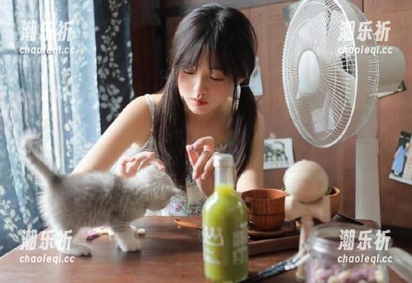 网址“51吃瓜”有几则视频，总让我想起前任，那段回忆真是…