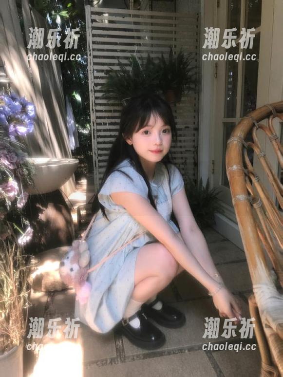 观看！51吃瓜网让你的耳朵怀孕，记得准备好瓜