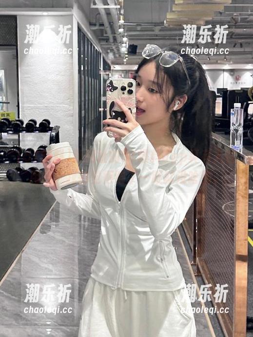 51爆料 新网址的51爆料app真有人在用吗?我都觉得瞄了一眼就没啥劲。