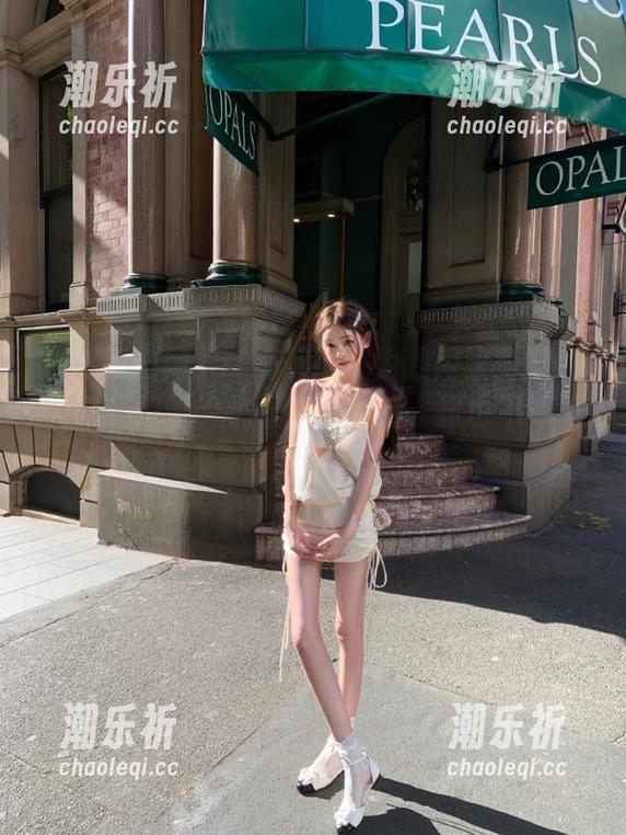 51黑料网 51黑料网成为我闲暇时期的入口,抱着手机看完帖子后,却也不知不觉上瘾了。