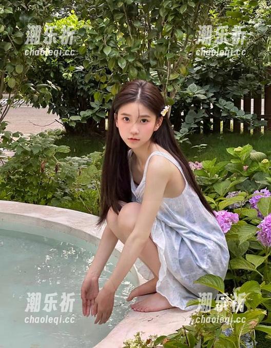 91吃瓜中心 91吃瓜中心网站:瓜果飘香,火热你心的最新动态等着你来围观!