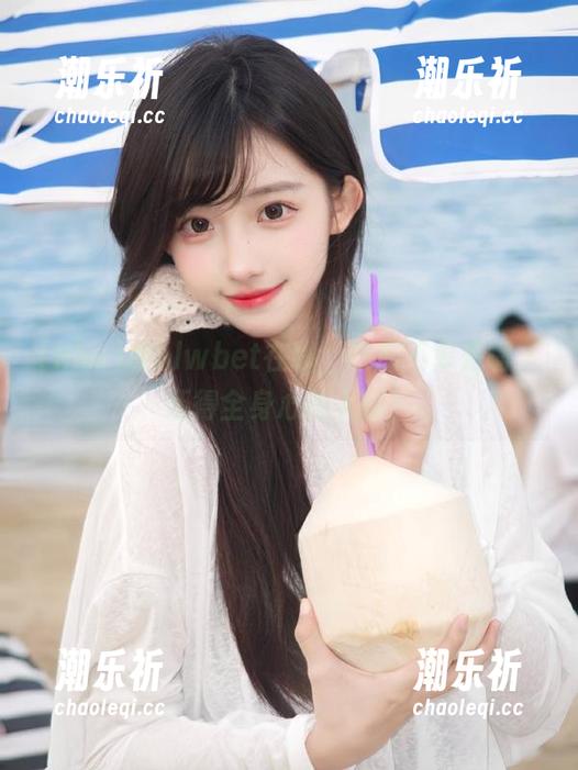 在hlwbet在线，吃瓜不单是嘴，还得全身心投入啊！