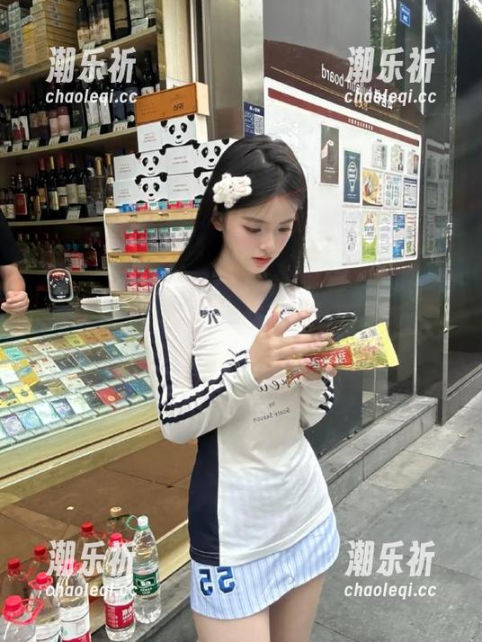 当黑料在tttzzz.su分享，大家的吃瓜心情超级复杂！