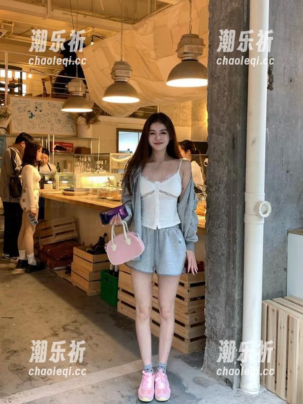 点击“www.黑料”的链接，仿佛打开了一扇看透人心的窗，内心的小剧场瞬间启动！