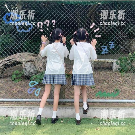 看！那边又有新瓜了！快去免费吃瓜网，不怕你吃撑，怕你没时间！