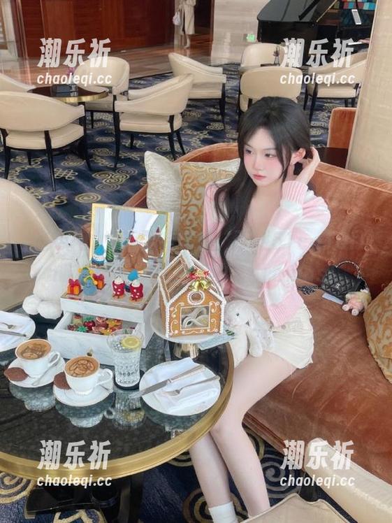 生活要有娱乐，下载51cg10fun吃瓜网，围观别人的小dramas！