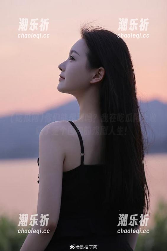 你们能想到吗？我在吃瓜网上收藏了整个国内的戏剧人生！