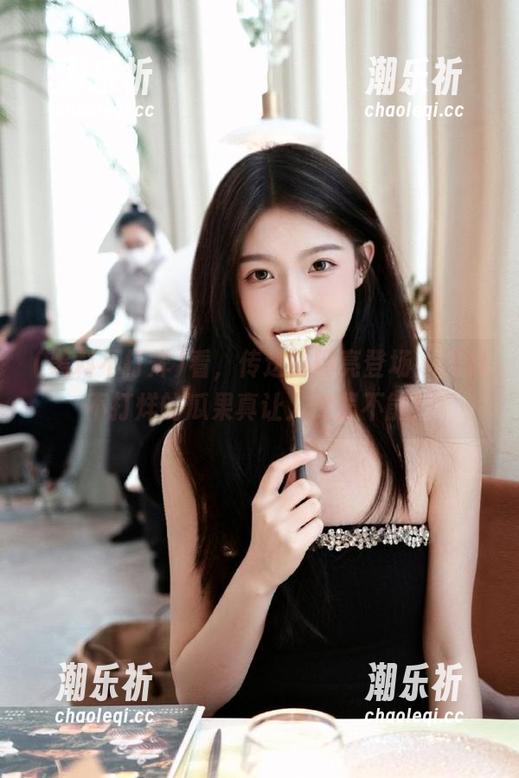 看，传送门闪亮登场，黑料不打烊的瓜果真让人欲罢不能！
