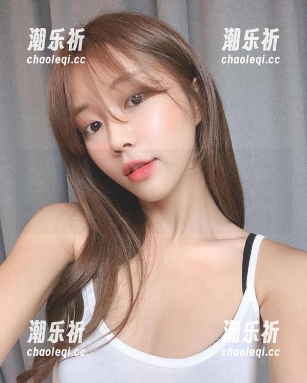 “黑料不打烊万里长征”app，吃瓜群众的排浪式冲击，我可是见证者哦！