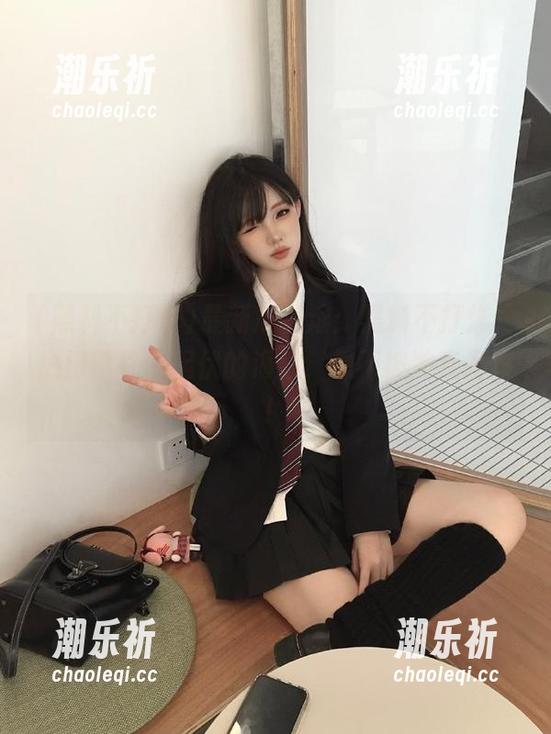 最新瓜翻滚：黑料不打烊，热门事件像起伏的海浪，想不被冲走都难！