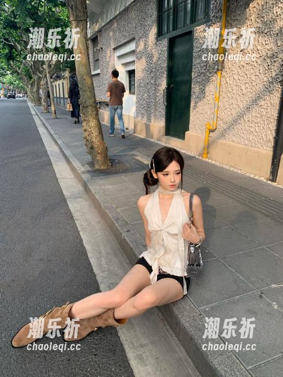 更新了一波，黑料不打烊官网就像食堂一样，总有新的瓜等着咱们！