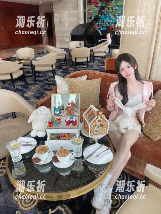 独家内容就在黑料社，下载后感受那份‘无奈’和‘惊吓’！