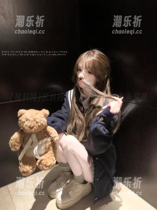 黑料网 黑料网最新更新,七嘴八舌又是一场狂欢!
