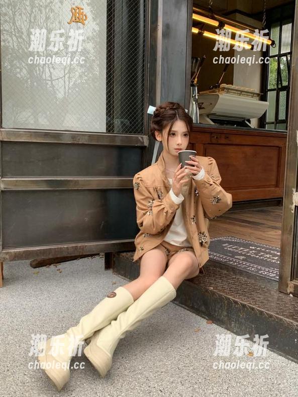 就在黑料网曝的线路上，正能量的气息扑面而来，似乎连空气都变得清新了。